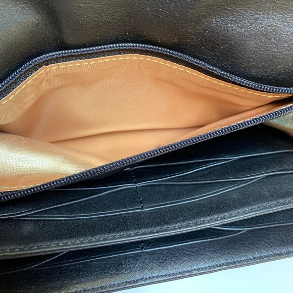 BNWOT Stuart Weitzman Silvertone Studded Black Pebble Leather Long Wallet - Picture 6 of 9